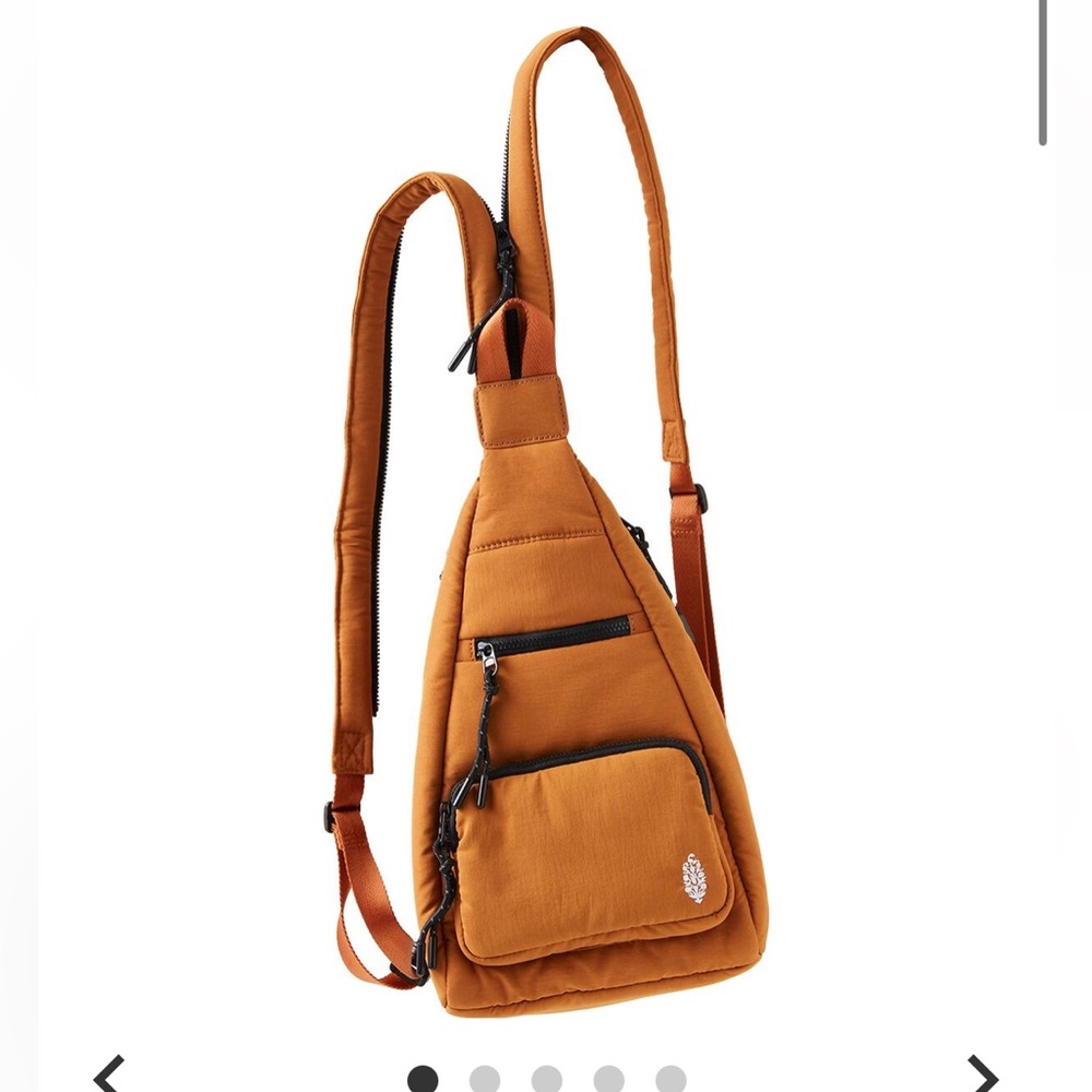 NWOT FREE PEOPLE MOVEMENT CAKEWALK SLING BAG